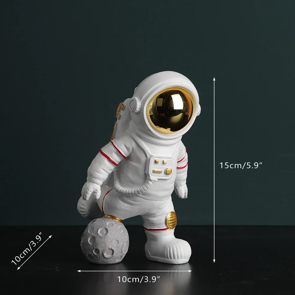 Goldene Astronautenfigur Dekoration